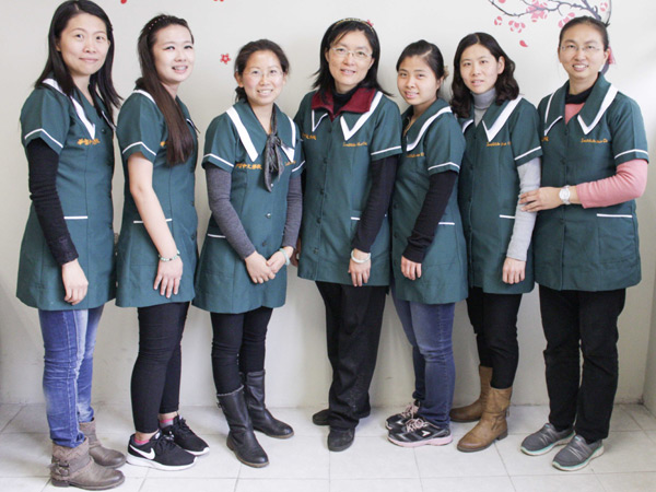 Profesores en actividad educativa